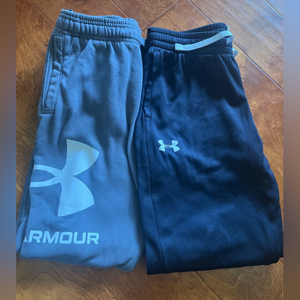 Under Armour Gray and Black Sweatpants for Active Comfort joggers
